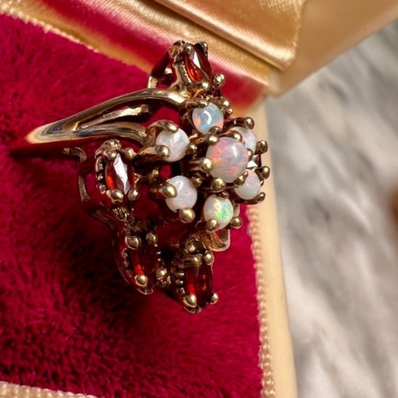 Antique Estate Fire Opal Ring Solid 10K Gold Estate Flower Setting Opals/Garnets - Picture 2 of 13